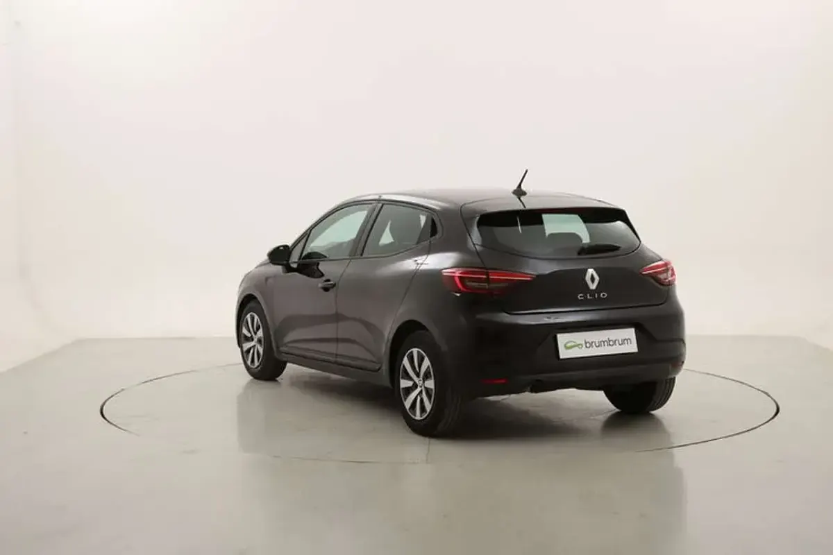 Usata Renault Clio Equilibre 91 CV (66 kW) 2023 Grigio Utilitaria