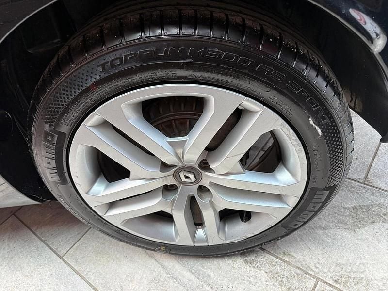 Usata Renault Clio GrandTour Intens 75 CV (55 kW) 2016 Nero Station wagon