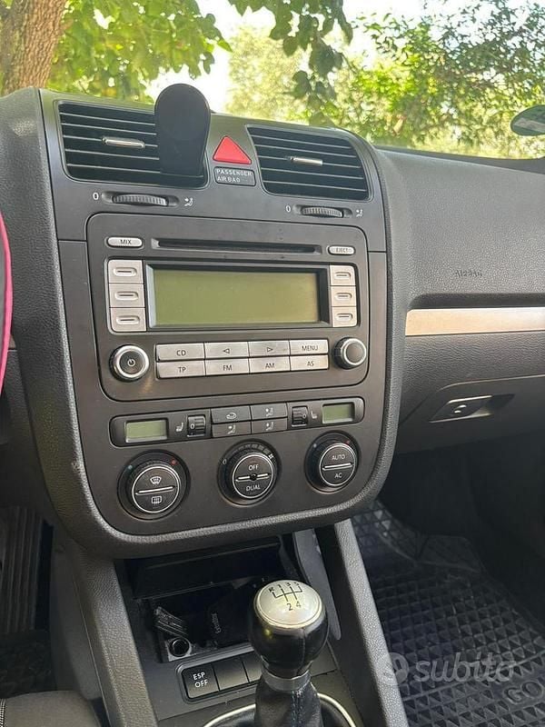 Usata VW Golf V Trendline 75 CV (55 kW) 2007 Nero Berlina