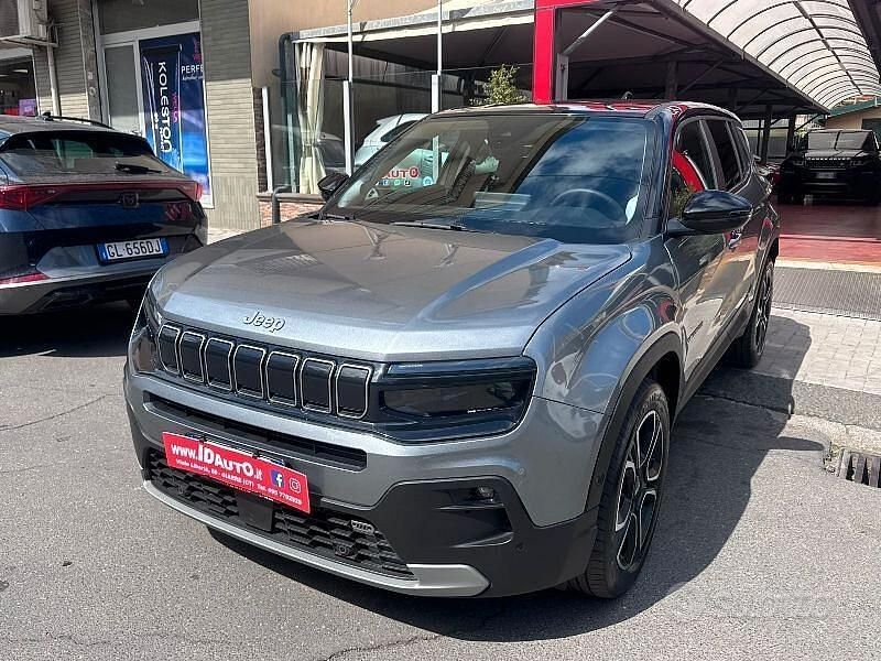 Usata Jeep Avenger Summit 100 CV (73 kW) 2023 Grigio SUV