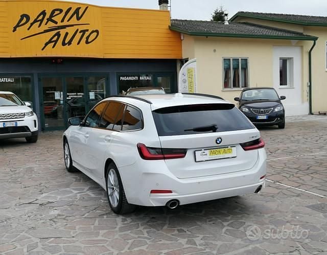 Usata BMW 318 Advantage 150 CV (110 kW) 2022 Bianco Station wagon