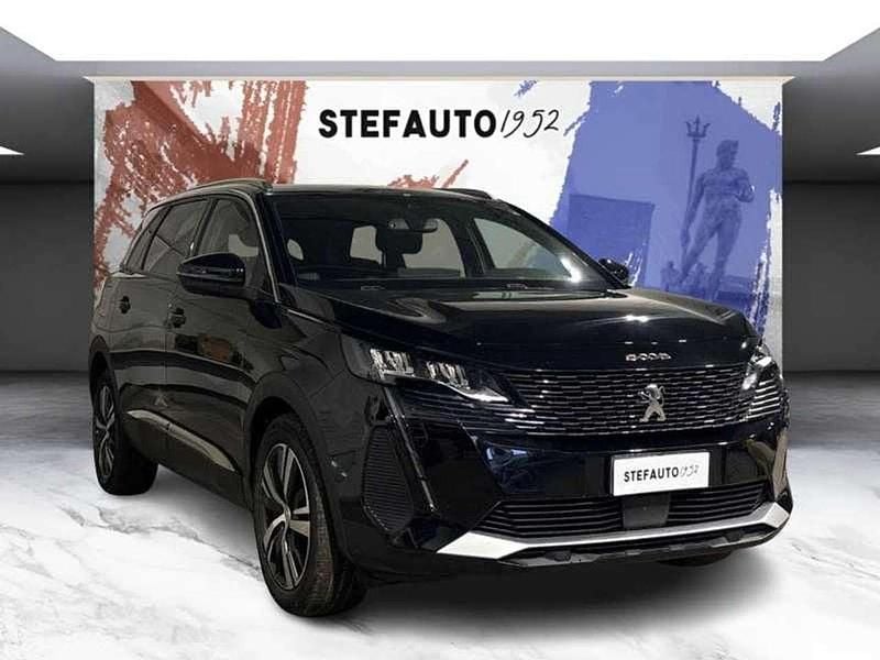 Nero perla Usata 2024 Peugeot 5008 Allure SUV | 23.400 € (Super prezzo) - Immagine 1/4