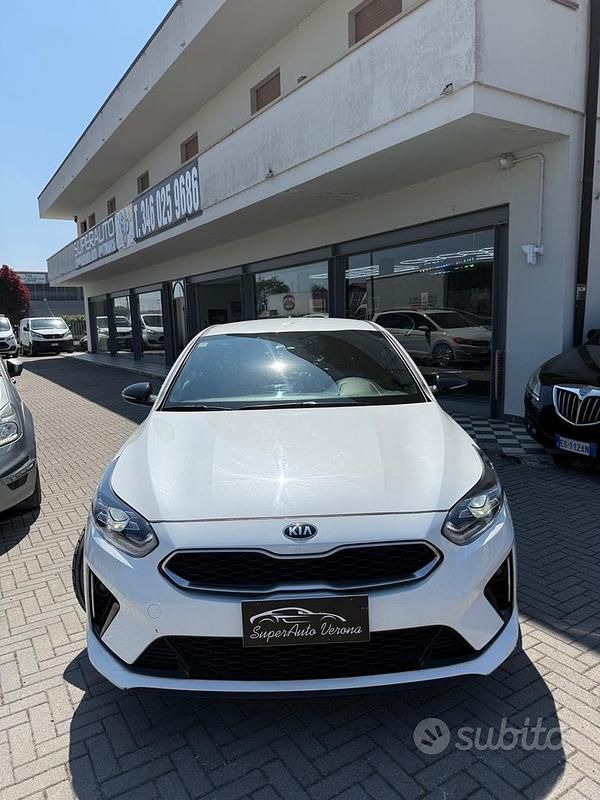 Begagnad Kia ProCeed GT-Line 136 HK (100 kW) 2019 Vit Kombi