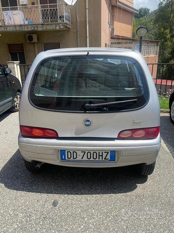 Occasion Fiat 600 Anniversary 54 ch (39 kW) 2005 Gris Citadine