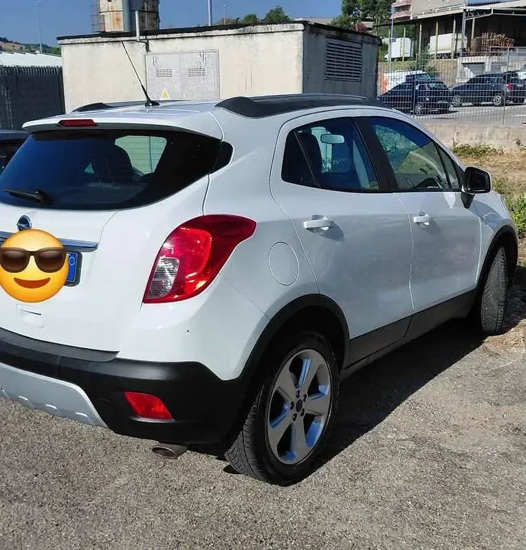 Usata Opel Mokka 140 CV (102 kW) 2014 Bianco SUV