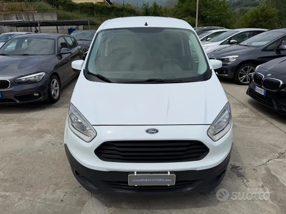 Usata Ford Transit 76 CV (55 kW) 2015 Bianco Furgone