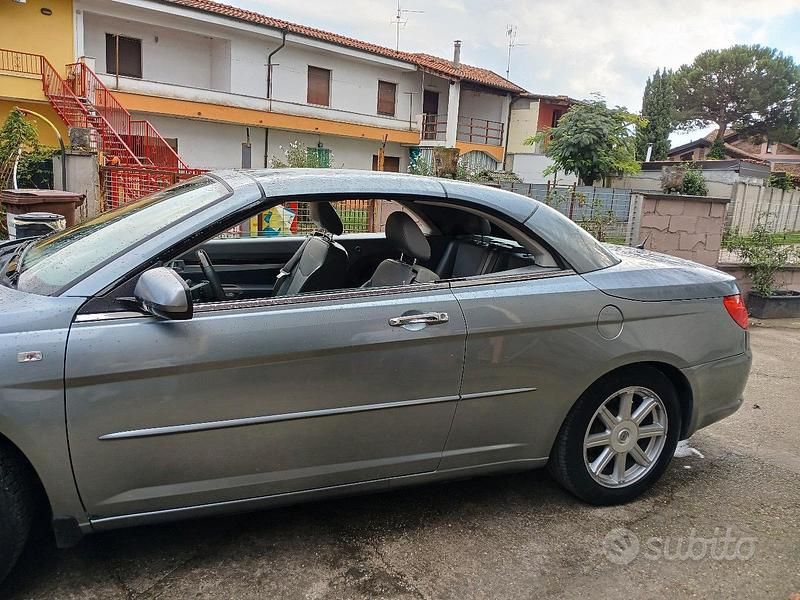 Usata Chrysler Sebring Cabriolet 140 CV (102 kW) 2009 Cabrio