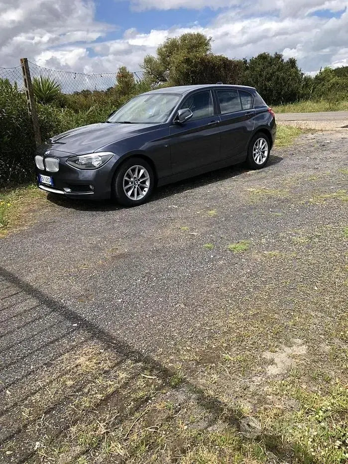 Usata BMW 118 Efficient Dynamics 143 CV (105 kW) 2012 Grigio Utilitaria