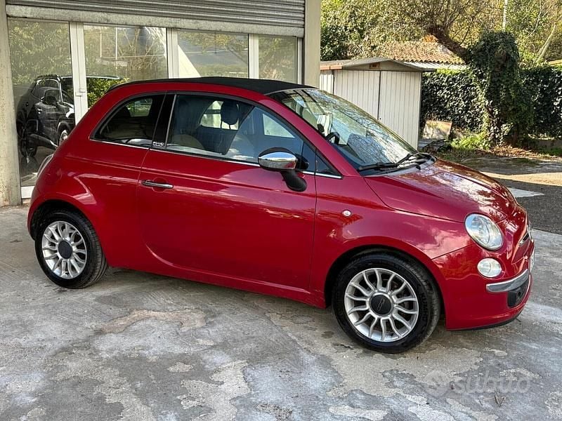 Usata Fiat 500C Lounge 75 CV (55 kW) 2010 Rosso Cabrio