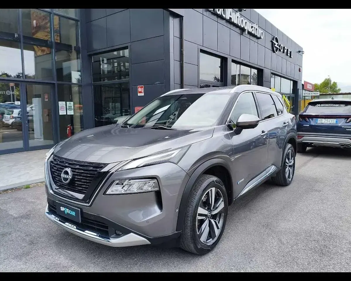 Usata Nissan X-Trail Tekna 158 CV (116 kW) 2024 Grigio SUV