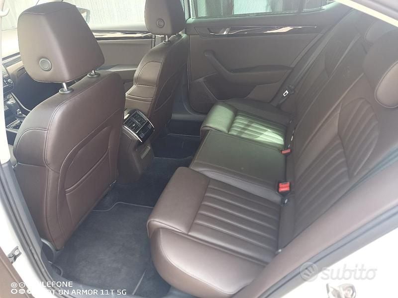 Bianco Usata 2017 Skoda Superb Tre volumi | 17.500 € (Buon prezzo) - Immagine 1/4