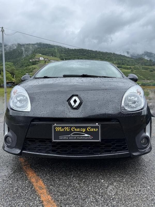 Nero Usata 2008 Renault Twingo Initiale Due volumi | 2500 € (Cara) - Immagine 1/4