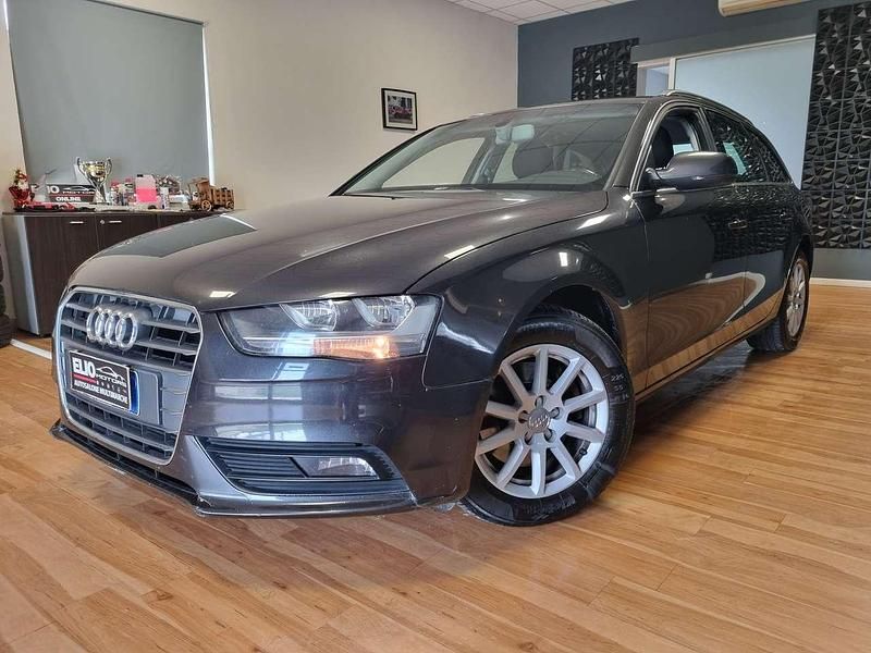 Usata Audi A4 Advanced Plus 143 CV (105 kW) 2012 Grigio Station wagon