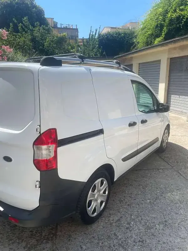 Usata Ford Transit Courier 75 CV (55 kW) 2018 Bianco Furgone