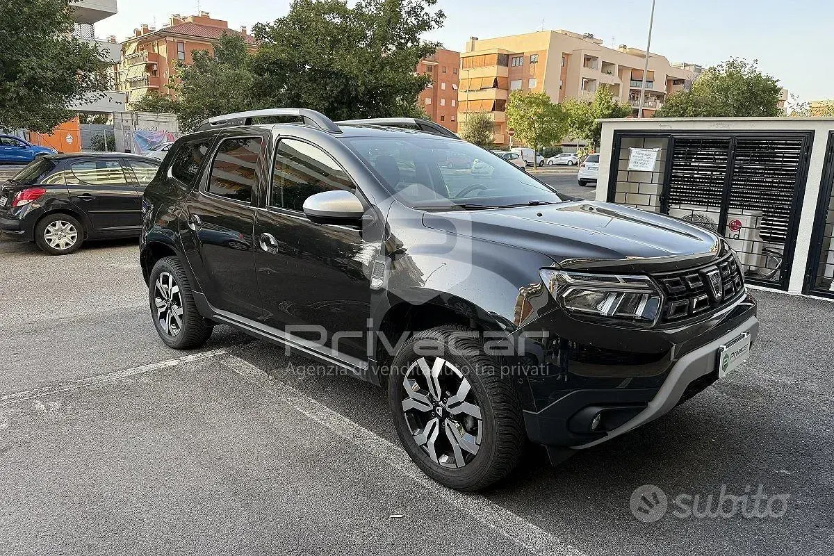 Usata Dacia Duster Prestige 101 CV (74 kW) 2021 Grigio SUV