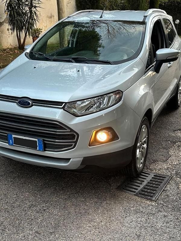 Usata Ford Ecosport 125 CV (91 kW) 2016 Grigio SUV