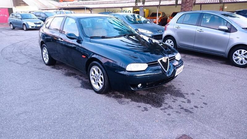 Usato 2003 Alfa Romeo 156 1.9 Diesel 140 CV (2.400 €)
