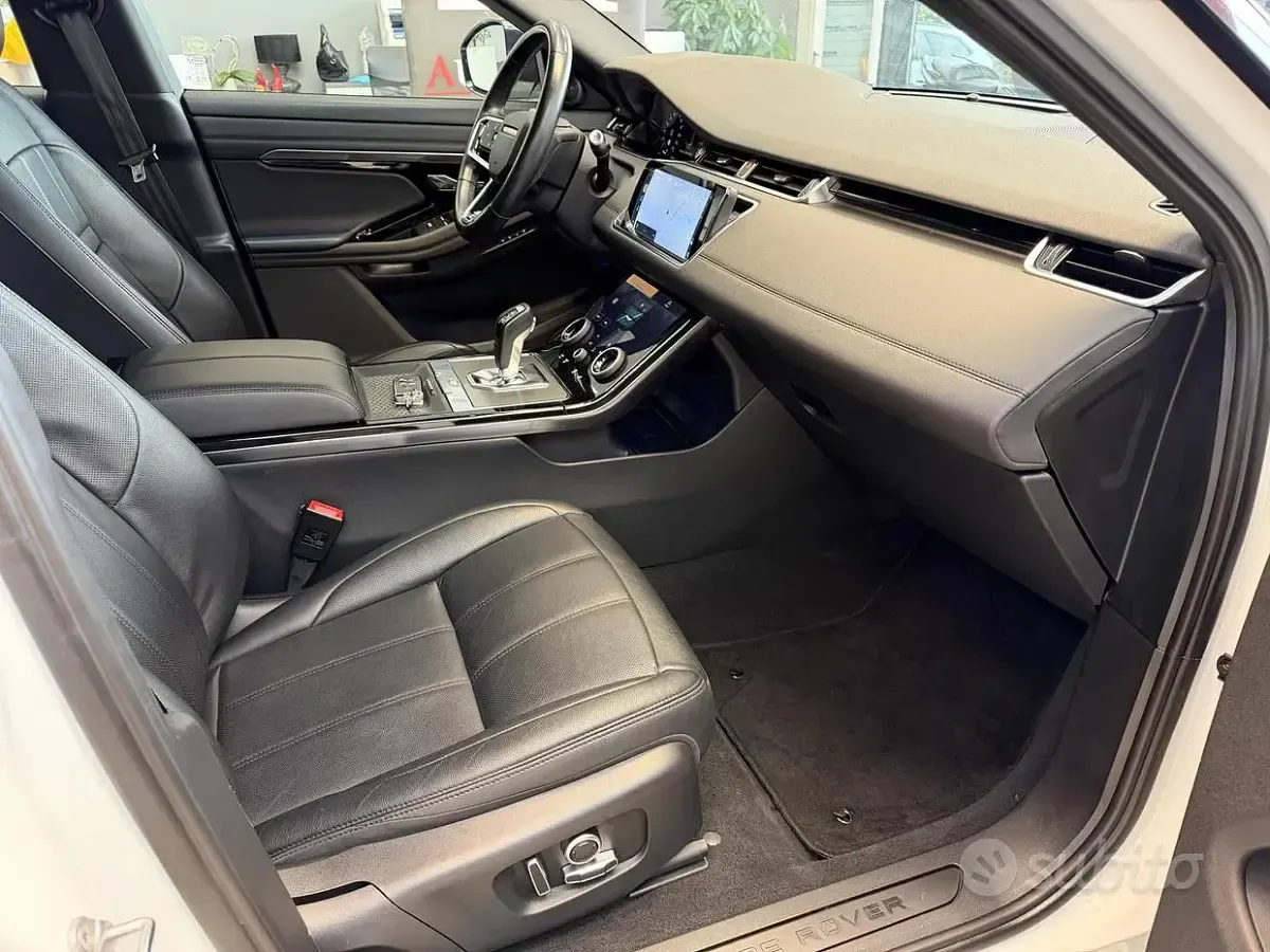 Usata Land Rover Range Rover evoque S 163 CV (119 kW) 2022 Bianco SUV