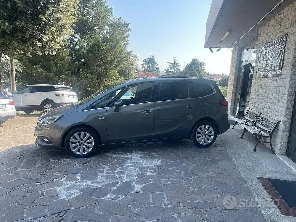 Usata Opel Zafira Innovation 150 CV (110 kW) 2017 Grigio Monovolume