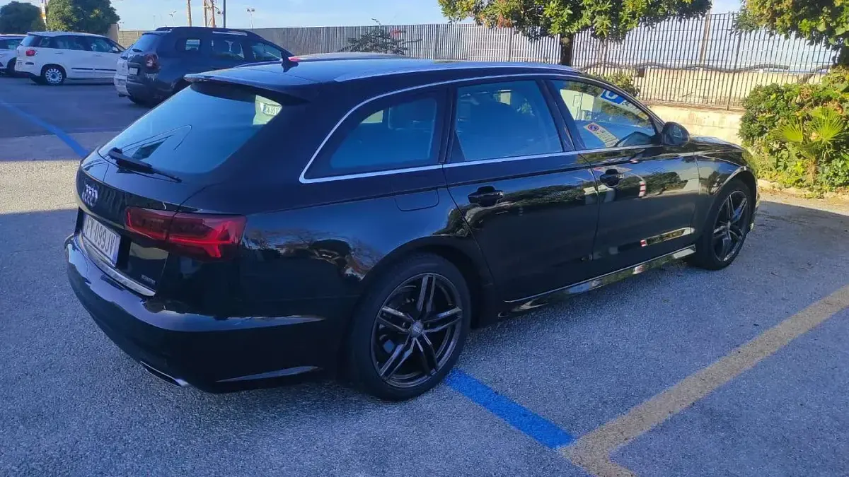 Usata Audi A6 Ambiente 190 CV (139 kW) 2017 Nero Station wagon