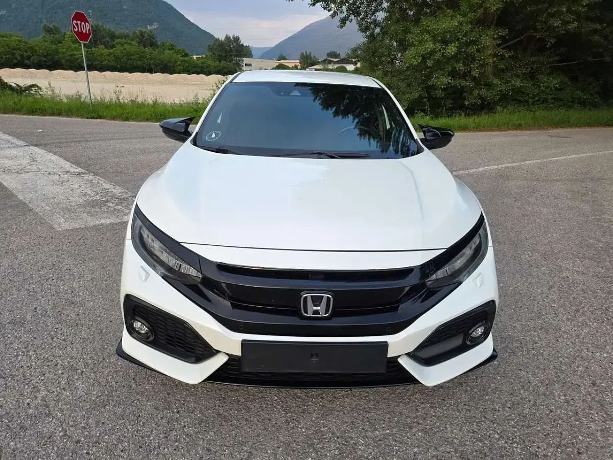Usata Honda Civic Sport 182 CV (133 kW) 2018 Bianco perla met. Berlina