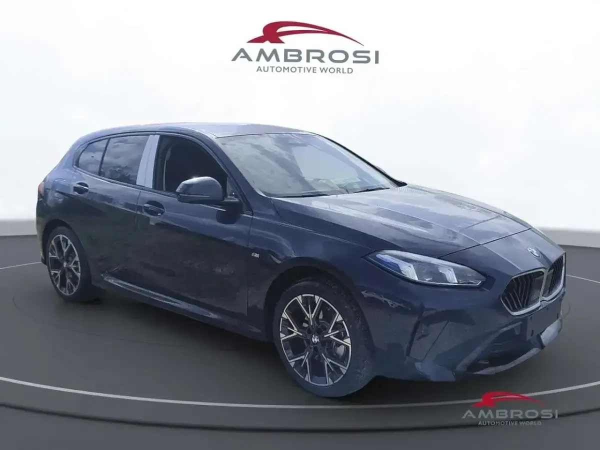 Nuova BMW 118 M Sport 150 CV (110 kW) 2026 Blu Utilitaria