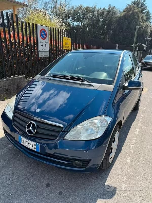 Usata Mercedes A160 Edition 82 CV (60 kW) 2009 Blu Utilitaria