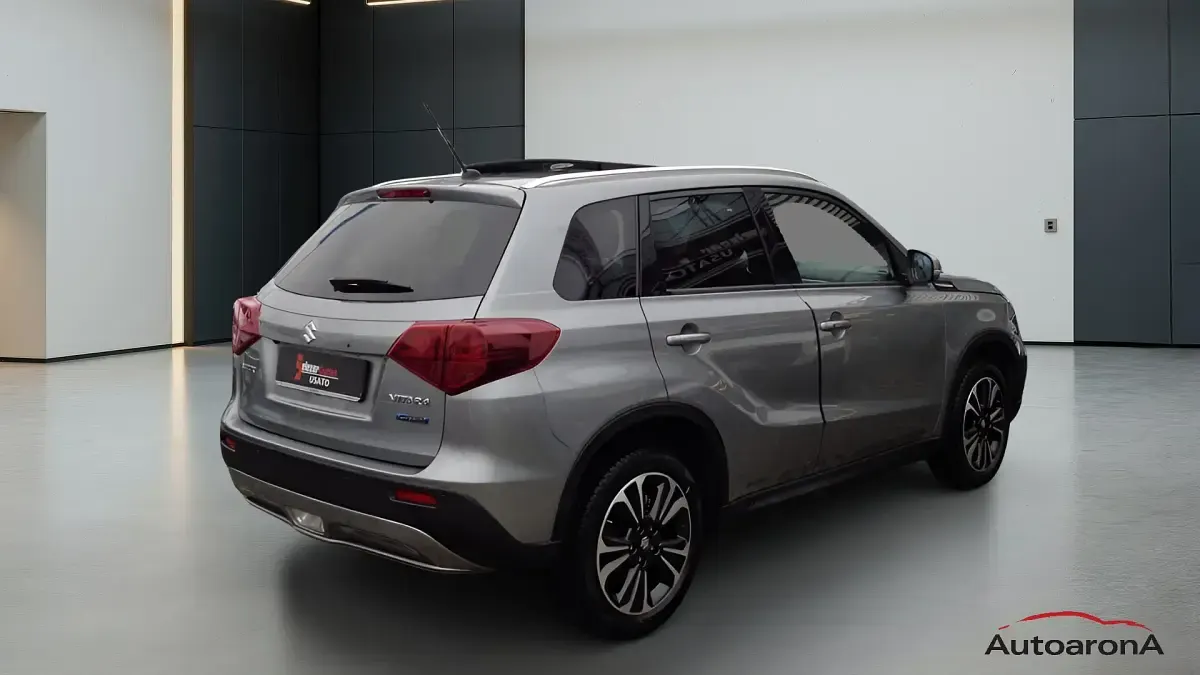 Usata Suzuki Vitara 116 CV (85 kW) 2022 N5j grigio quantum SUV