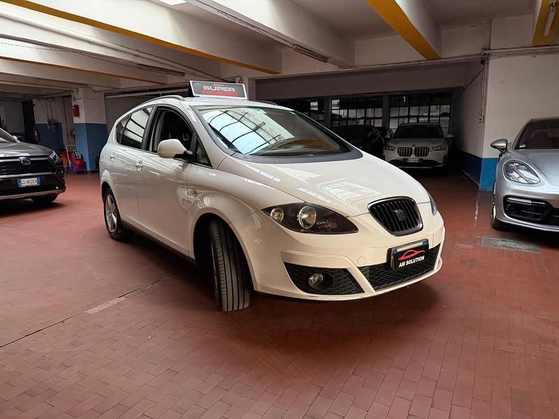 Usata Seat Altea 105 CV (77 kW) 2013 Bianco Monovolume