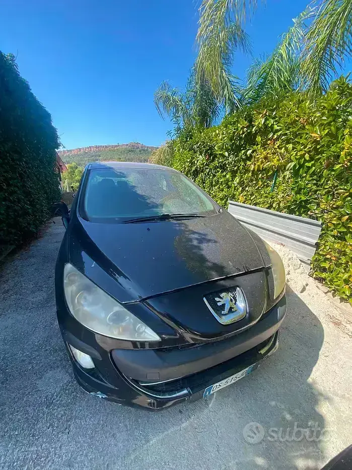 Usata Peugeot 308 Premium 109 CV (80 kW) 2008 Berlina