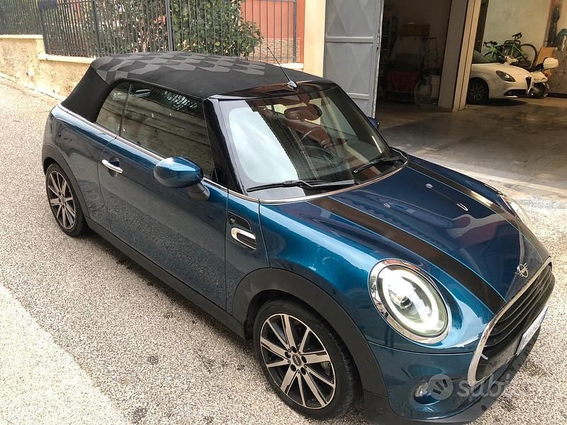 Usata Mini Cooper Cabriolet 134 CV (98 kW) 2020 Blu Cabrio