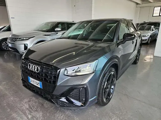 Usata Audi Q2 149 CV (109 kW) 2022 Grigio SUV