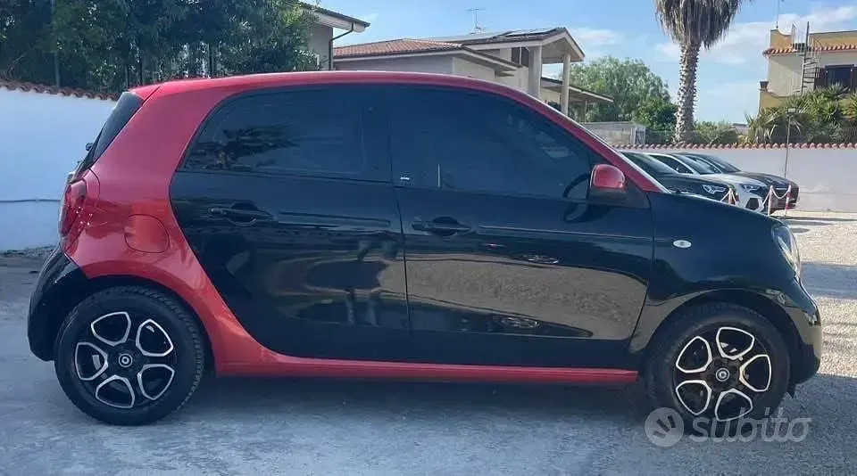 Usata Smart ForFour Prime 90 CV (66 kW) 2016 Nero Utilitaria