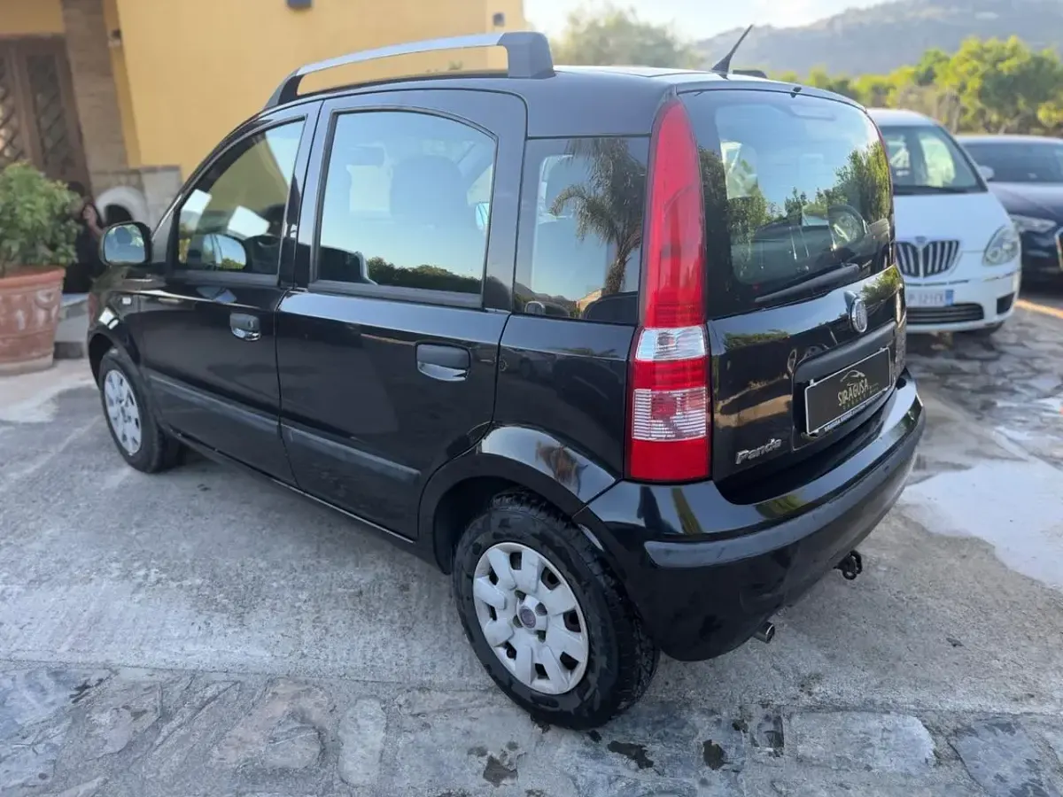 Usata Fiat Panda Emotion 69 CV (50 kW) 2011 Nero Utilitaria