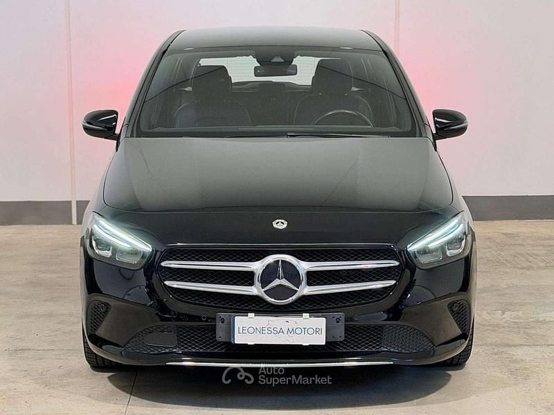 Usata Mercedes B250e Business 160 CV (117 kW) 2021 Nero Monovolume