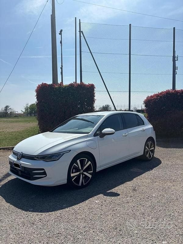 Occasion VW Golf VIII 2025 Blanc Berline