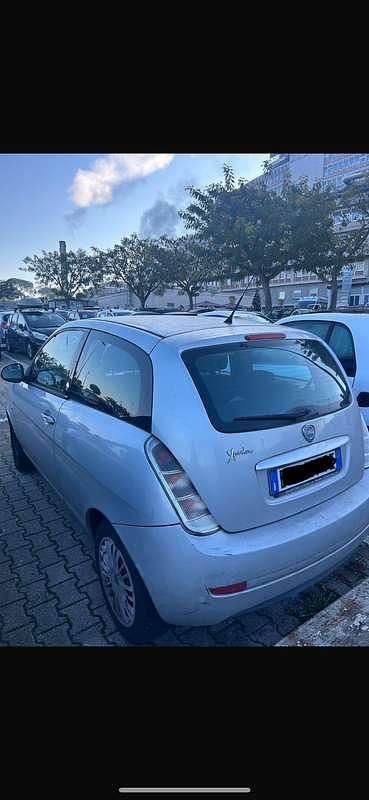 Usata Lancia Ypsilon 77 CV (56 kW) 2008 Grigio Utilitaria