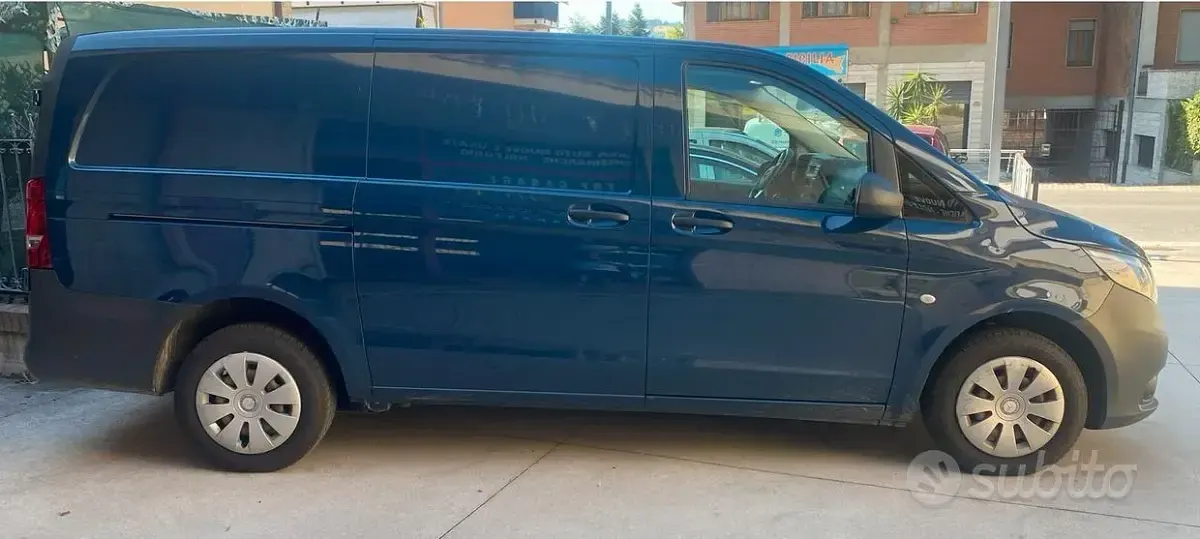 Usata Mercedes Vito 88 CV (64 kW) 2016 Blu Furgone