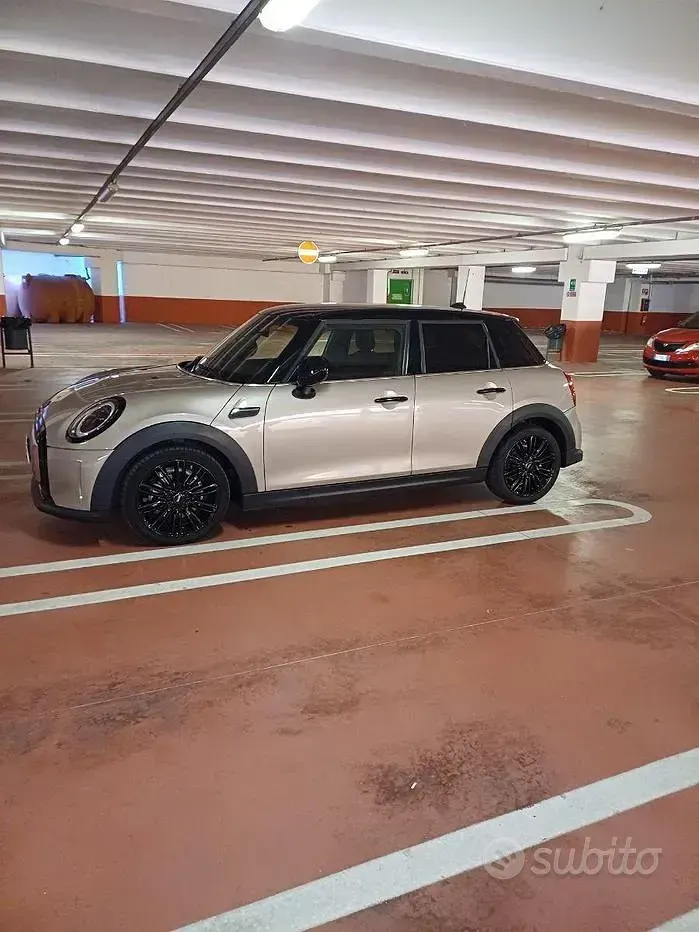 Usata Mini Cooper 136 CV (100 kW) 2022 Grigio Utilitaria