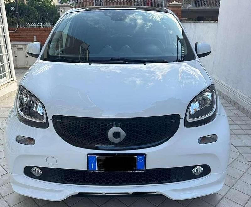 Usado Smart ForFour Brabus Xclusive 109 CV (80 kW) 2018 Utilitario