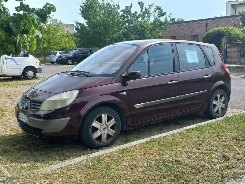 Usata 2004 Renault Scénic II Dynamique Monovolume | 1500 € (Ottimo prezzo) - Immagine 1/2