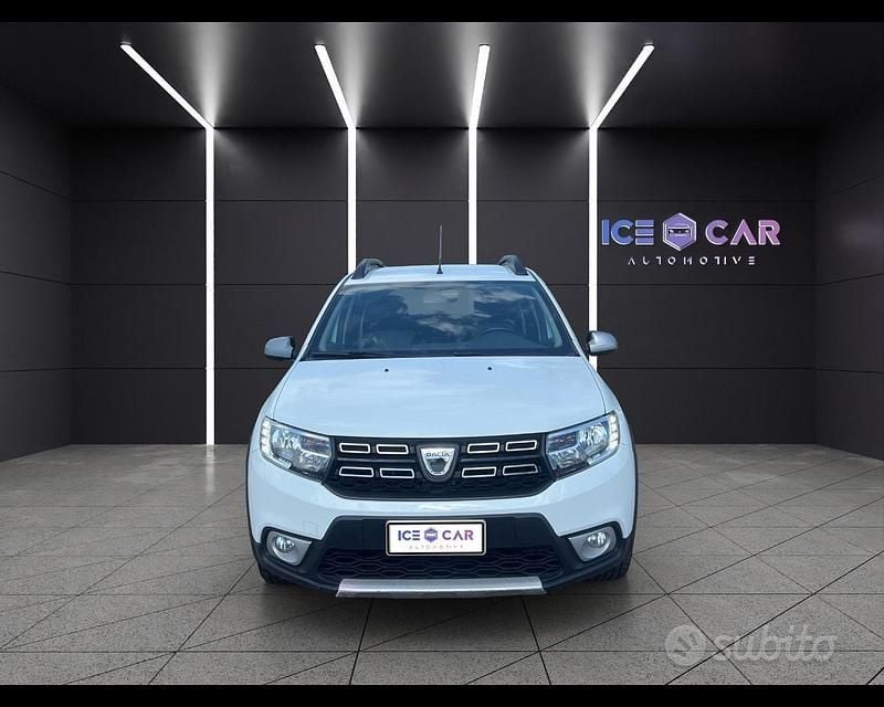 Usata Dacia Sandero Stepway 90 CV (66 kW) 2018 Bianco Berlina