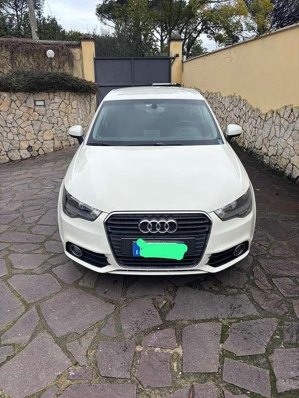 Usata Audi A1 Sportback Admired 90 CV (66 kW) 2013 Utilitaria