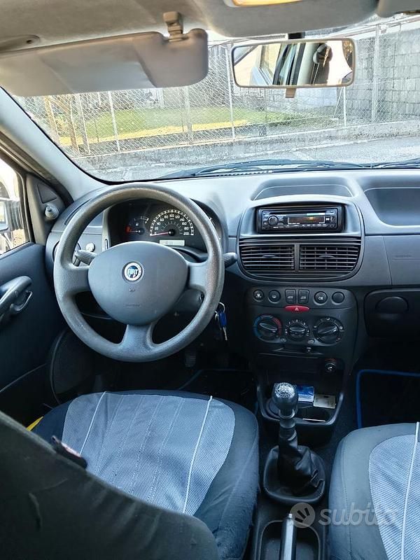 Usata Fiat Punto 2005 Grigio Utilitaria