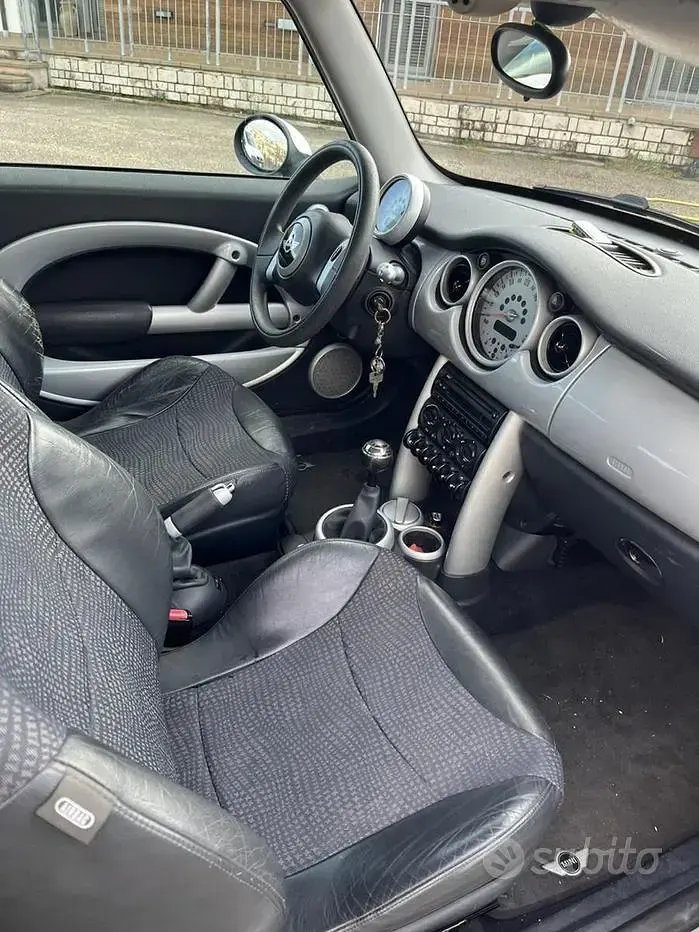 Usata Mini Cooper 116 CV (85 kW) 2003 Verde Utilitaria