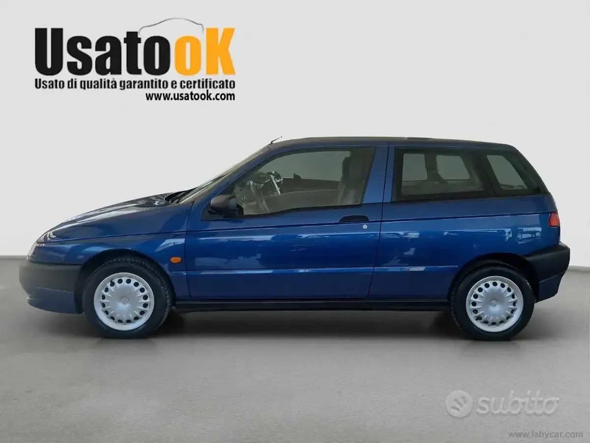 Usata Alfa Romeo 145 103 CV (75 kW) 1997 Blu Utilitaria