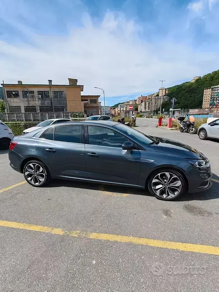 Usata Renault Mégane 110 CV (80 kW) 2018 Coupé
