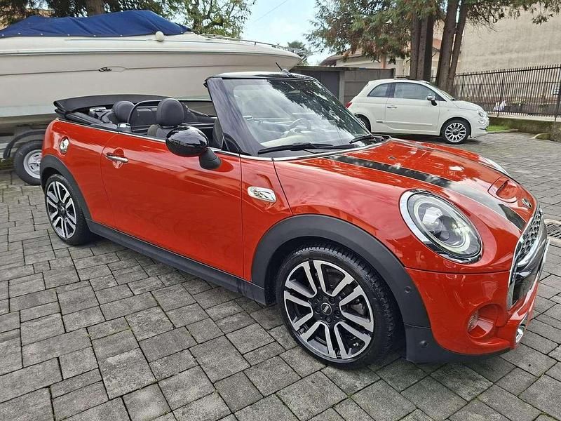 Usata Mini Cooper S Cabriolet Hype 192 CV (141 kW) 2019 Arancione Cabrio