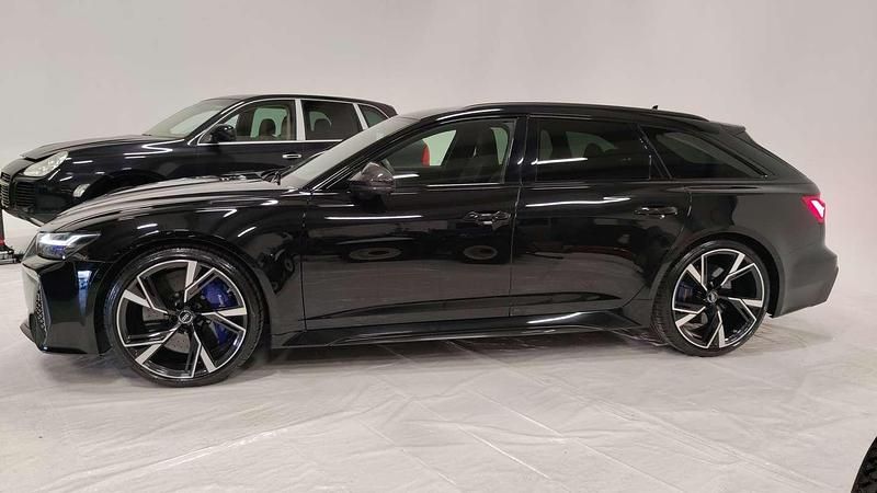 Usata Audi RS6 Ambiente 900 CV (661 kW) 2021 Nero Station wagon