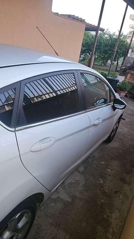 Usata Ford Fiesta Titanium 71 CV (52 kW) 2011 Berlina